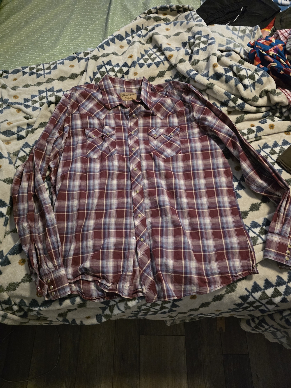 Wrangler Men's Maroon and White Plaid Button-Down Shirt